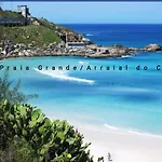 Alugo temporada apto em Arraial do Cabo condomínio Resort Villa da Praia